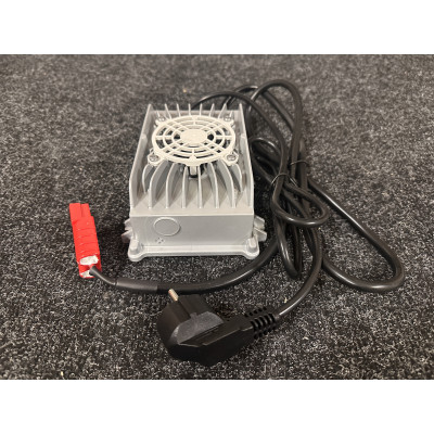 Зарядное устройство Challenger Battery WTL 2412